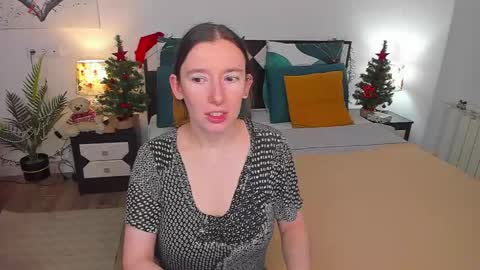Snapshot of catherinewalls chatting on 12.28.24 Catrin online show from 12.28.24