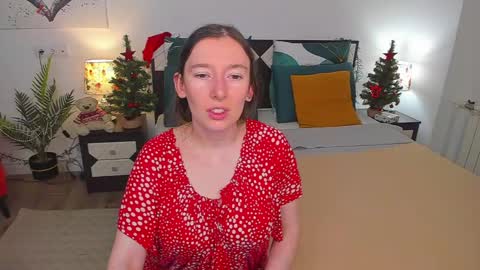 Snapshot of catherinewalls chatting on 12.30.24 Catrin online show from 12.30.24