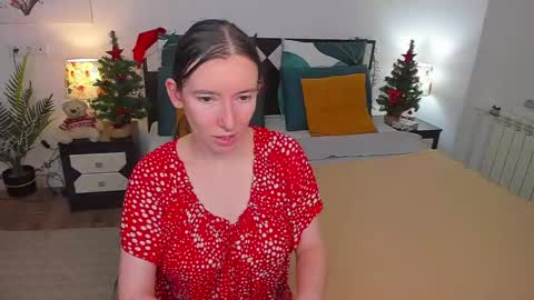 Snapshot of catherinewalls chatting on 01.03.25 Catrin online show from 01.03.25