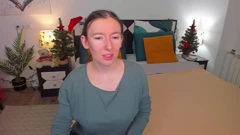 Snapshot of catherinewalls chatting on 01.04.25 Catrin online show from 01.04.25