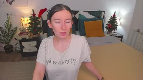 Snapshot of catherinewalls chatting on 01.06.25 Catrin online show from 01.06.25