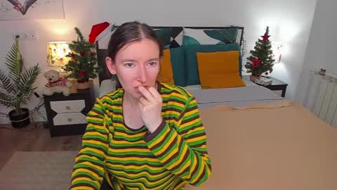 Snapshot of catherinewalls chatting on 01.14.25 Catrin online show from 01.14.25