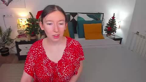 Snapshot of catherinewalls chatting on 01.22.25 Catrin online show from 01.22.25