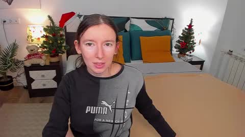Snapshot of catherinewalls chatting on 01.23.25 Catrin online show from 01.23.25