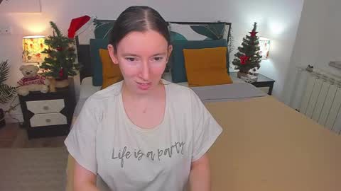 Snapshot of catherinewalls chatting on 01.25.25 Catrin online show from 01.25.25