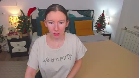 Snapshot of catherinewalls chatting on 01.25.25 Catrin online show from 01.25.25