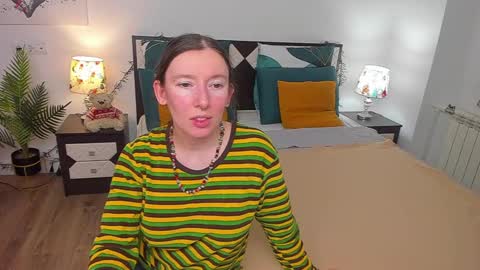 Snapshot of catherinewalls chatting on 02.17.25 Catrin online show from 02.17.25