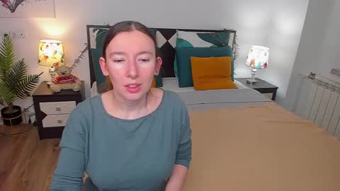 Snapshot of catherinewalls chatting on 02.20.25 Catrin online show from 02.20.25