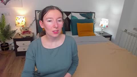 Snapshot of catherinewalls chatting on 02.21.25 Catrin online show from 02.21.25