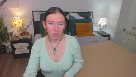 Snapshot of catherinewalls chatting on 02.23.25 Catrin online show from 02.23.25