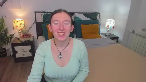 Snapshot of catherinewalls chatting on 02.23.25 Catrin online show from 02.23.25