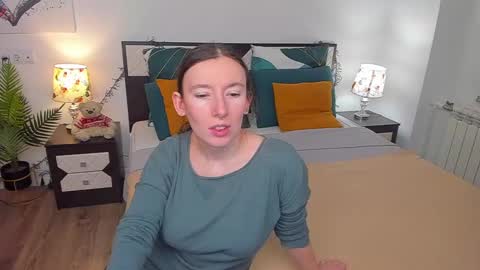 Snapshot of catherinewalls chatting on 02.25.25 Catrin online show from 02.25.25