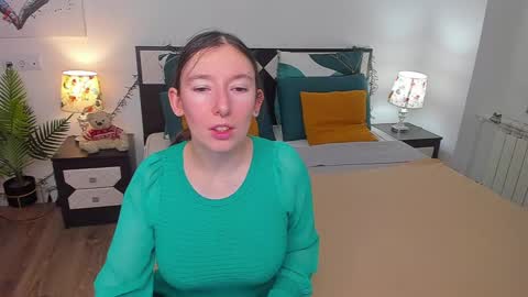 Snapshot of catherinewalls chatting on 03.02.25 Catrin online show from 03.02.25