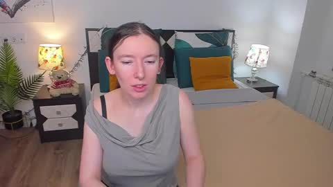 Snapshot of catherinewalls chatting on 03.03.25 Catrin online show from 03.03.25