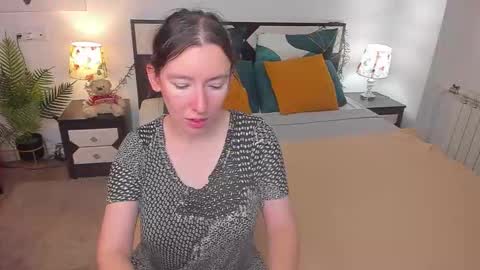 Snapshot of catherinewalls chatting on 09.20.25 Catrin online show from 09.20.25