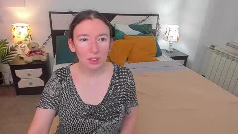 Snapshot of catherinewalls chatting on 10.12.25 Catrin online show from 10.12.25