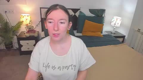 Catrin online show from 11.17.25