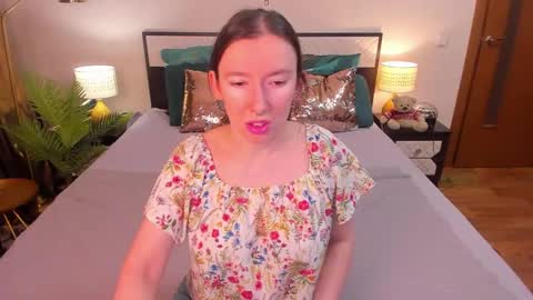 Catrin online show from 03.23.26