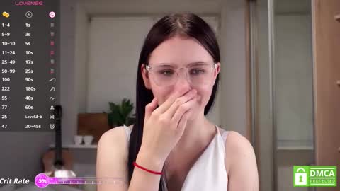 Eva  online show from 10.08.25