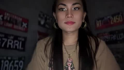 Snapshot of cathy_sanches chatting on 12.19.24 cathy online show from 12.19.24