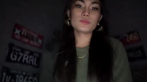 Snapshot of cathy_sanches chatting on 01.14.25 cathy online show from 01.14.25