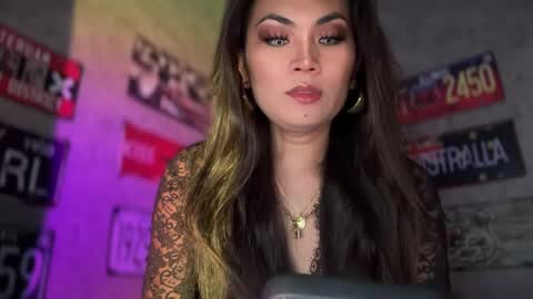 Snapshot of cathy_sanches chatting on 02.12.25 cathy online show from 02.12.25