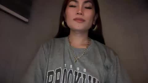 Snapshot of cathy_sanches chatting on 09.29.25 cathy online show from 09.29.25