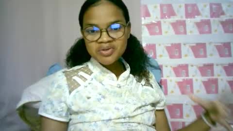 Snapshot of cathyxlisa chatting on 11.08.25 CathyXLisa online show from 11.08.25