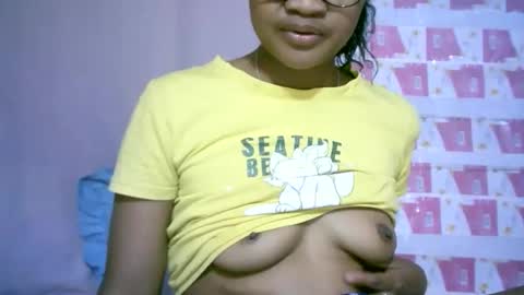 Snapshot of cathyxlisa chatting on 11.14.25 CathyXLisa online show from 11.14.25