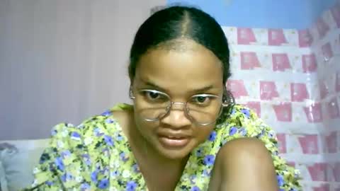 Snapshot of cathyxlisa chatting on 12.01.25 CathyXLisa online show from 12.01.25