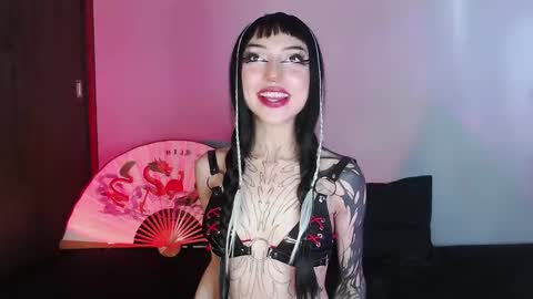 Snapshot of cati_petite chatting on 12.23.24 Cati help me reach my goal of 100 thumbs up again 3 online show from 12.23.24