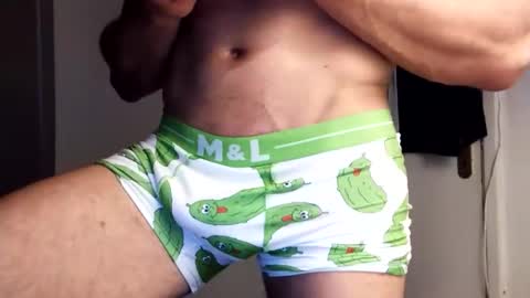 Snapshot of catkot912 chatting on 12.17.25 catkot912 online show from 12.17.25