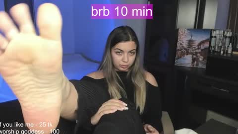 Catrina or just Cat online show from 12.28.24