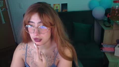 Snapshot of catsito chatting on 11.25.25 im MIA -Independent Model MY OF is catsito3 online show from 11.25.25