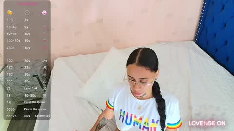 Snapshot of cattaleeyaa chatting on 12.22.24 CATALEYA online show from 12.22.24