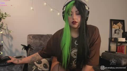 Snapshot of cattaleya_ravenwood chatting on 02.24.26 Cattaleya Ravenwood online show from 02.24.26