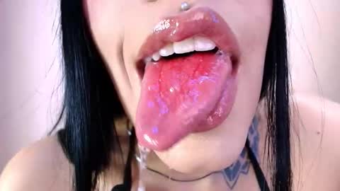 Snapshot of catte_jensen chatting on 02.22.26 Cattleya online show from 02.22.26