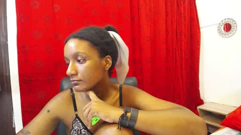 Snapshot of cattleya_hotgirl chatting on 01.15.25 Cattleya online show from 01.15.25