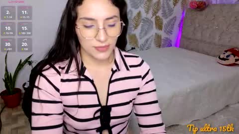 Snapshot of cattleyaangel chatting on 11.26.25 Cattleya online show from 11.26.25