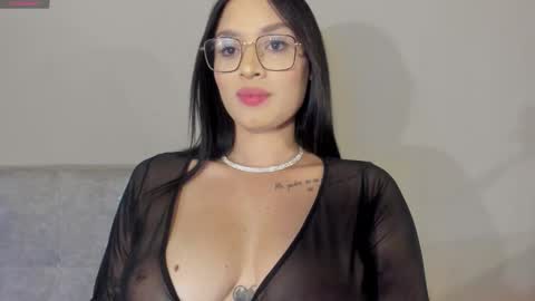 Snapshot of catty_foxx chatting on 09.28.25 online show from 09.28.25