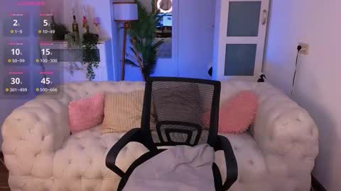 caty_cuddly online show from 09.17.25