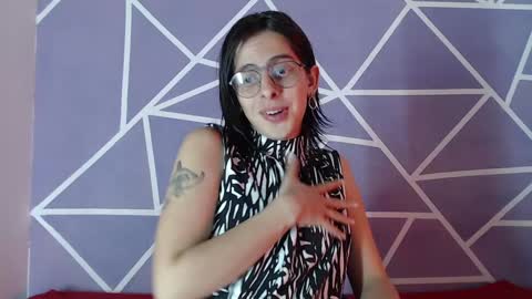Snapshot of cava_pretty chatting on 02.06.25 cava_pretty online show from 02.06.25