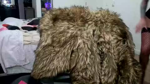 Cayla online show from 04.09.26