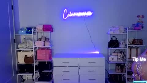 Ccinnamon online show from 10.17.25