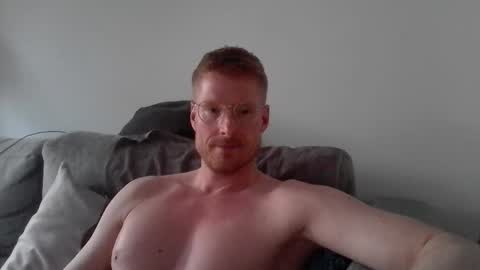 Snapshot of ccloser87 chatting on 05.01.26 ccloser87 online show from 05.01.26