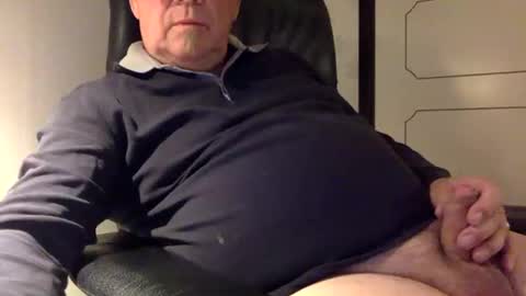 Snapshot of ccpower chatting on 12.18.24 ccpower online show from 12.18.24