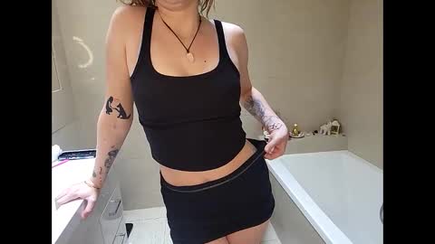 Sarahx online show from 09.14.25