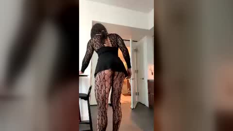 Naomi online show from 07.10.26