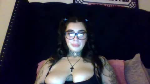 ceceluv27 online show from 11.28.25