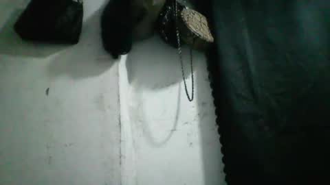 celena438935 online show from 11.25.25